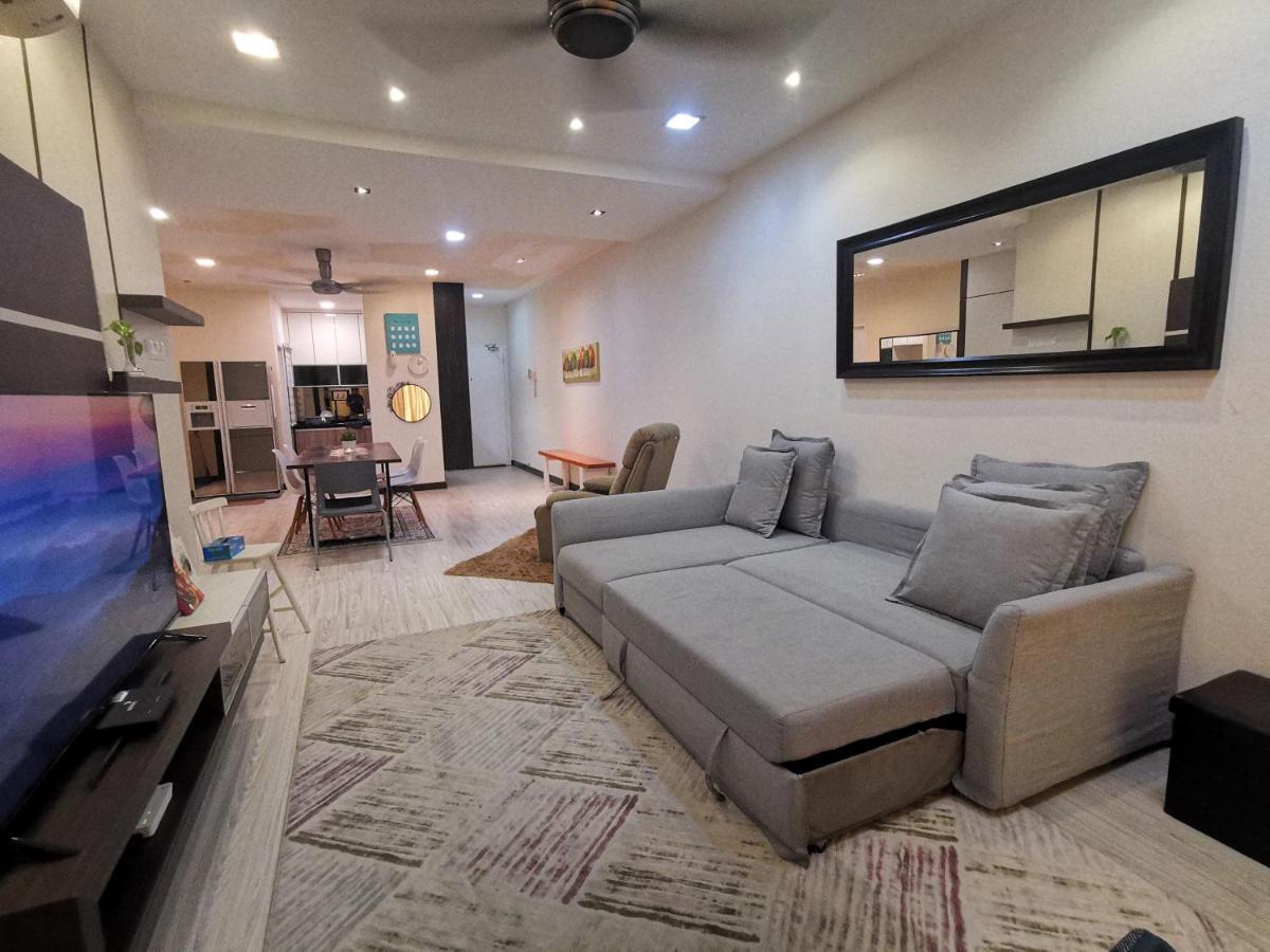 Enarahomes 莎阿南 外观 照片