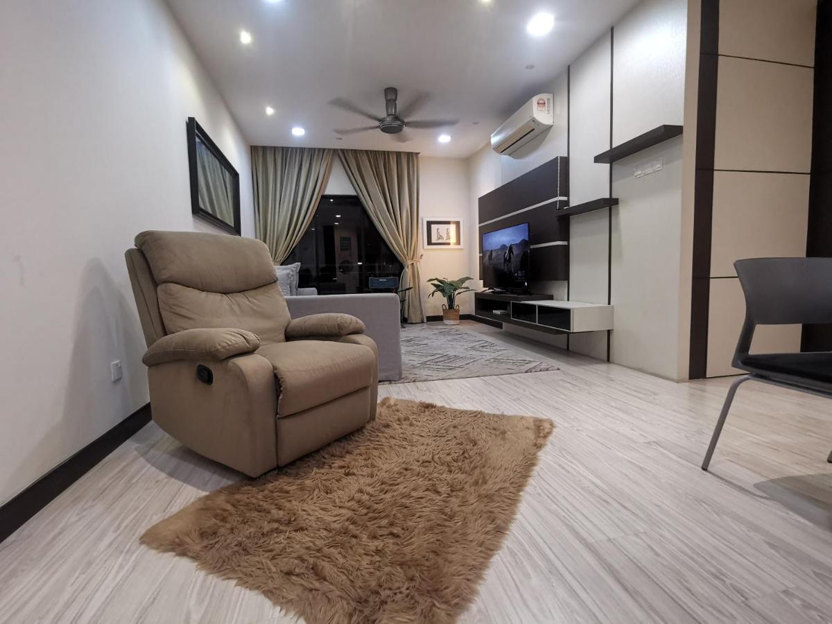 Enarahomes 莎阿南 外观 照片
