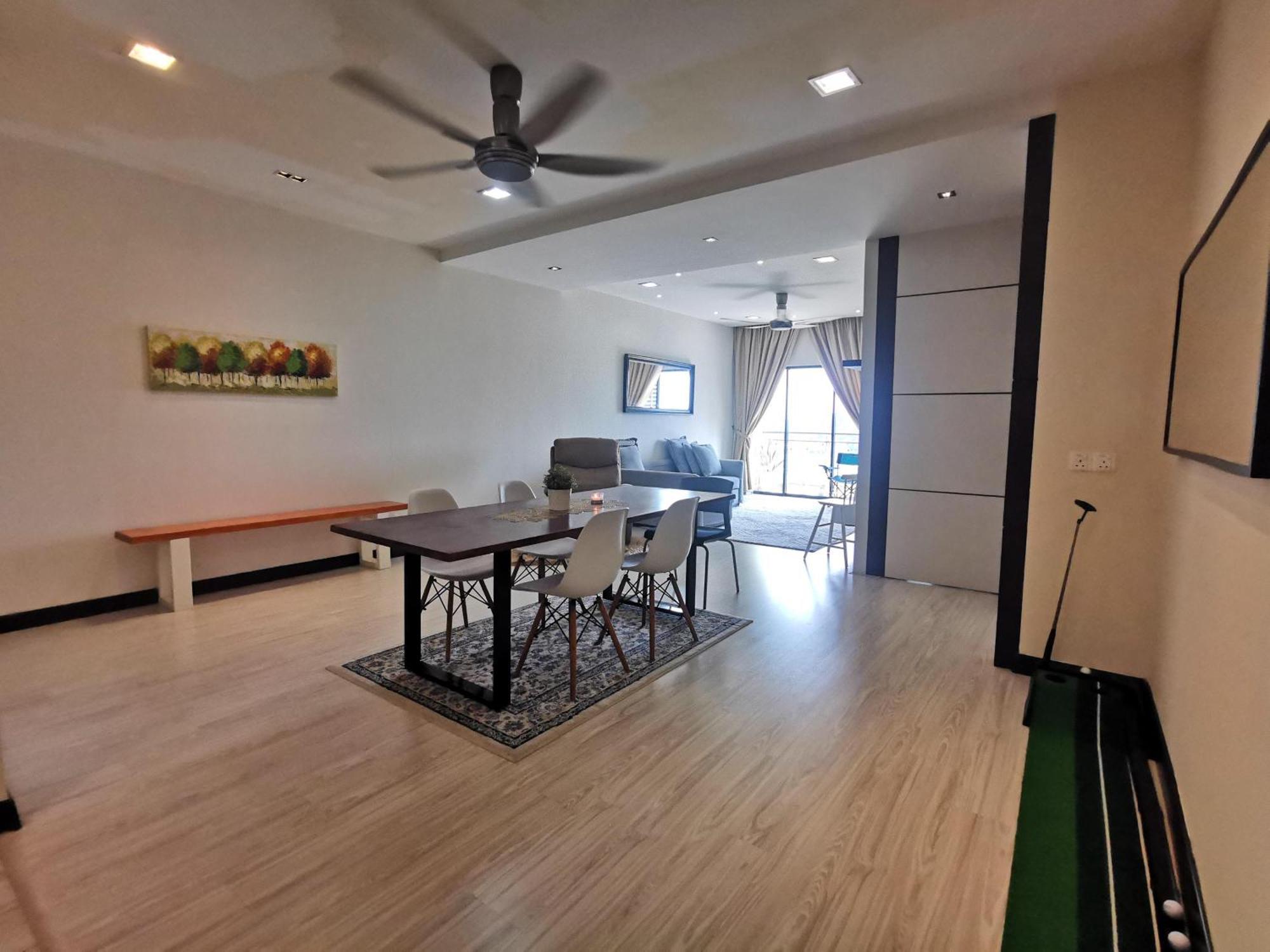 Enarahomes 莎阿南 外观 照片