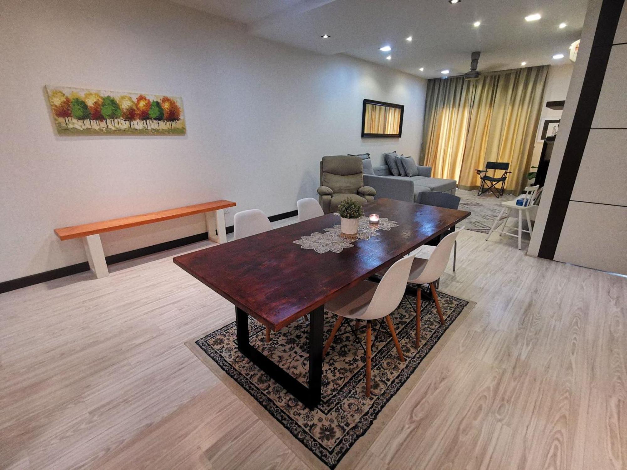 Enarahomes 莎阿南 外观 照片